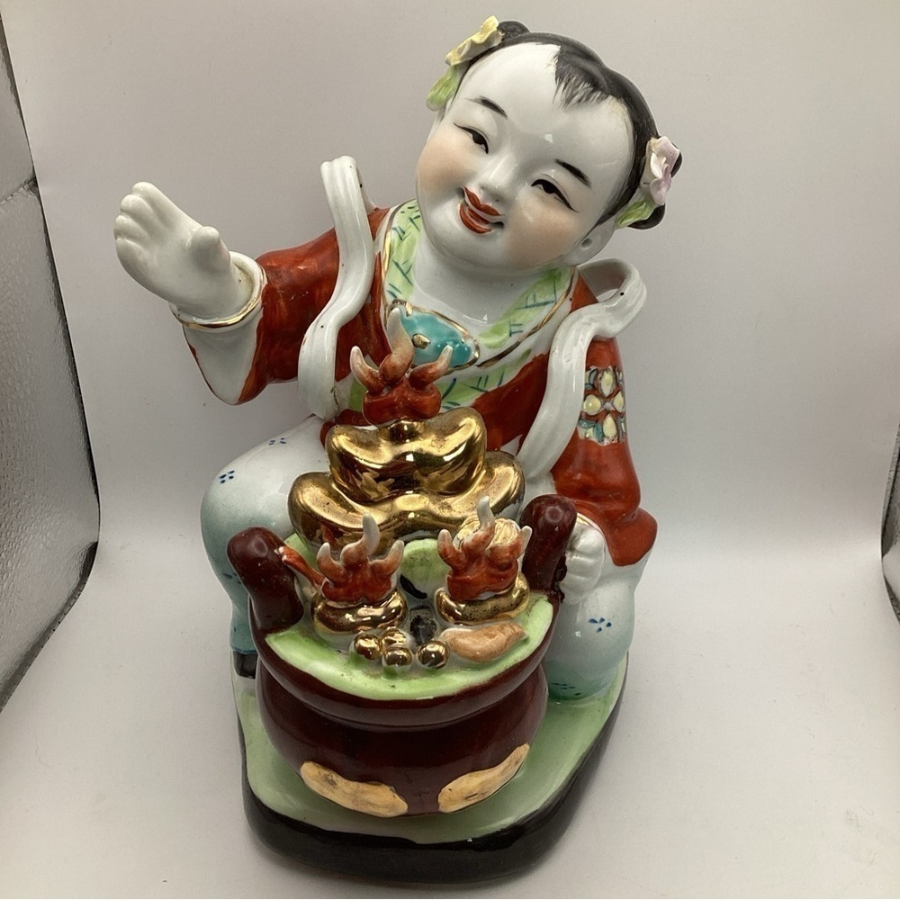 Vtg Chinese Lucky Lady Porcelain Figurine 8” Smiling Face Cooking Pot Flowers